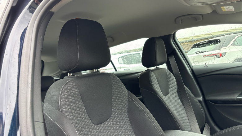 Vauxhall Astra 1.4i 16V SRi Nav 5dr Petrol Estate
